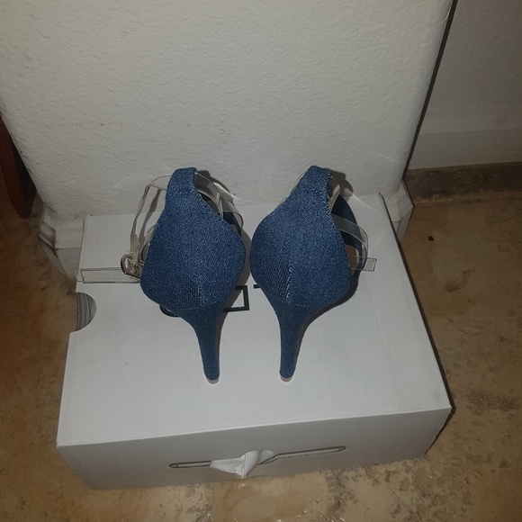 Shoes - Picture 2 of 4